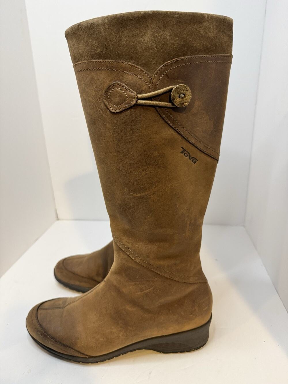 Boots Women’s Teva Jade Cove Tall Brown Leather Bungee Closure Size 8 Riders
